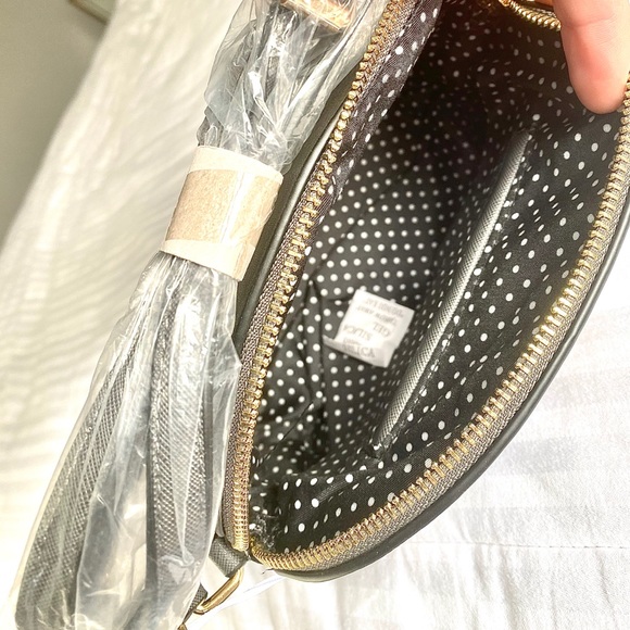 SOLD 🆕 Mali + Lili Vegan Leather Shoulder Bag - Picture 4 of 8